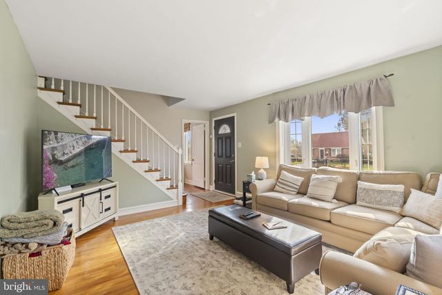 937 GREENBRIAR LN, Springfield, PA 19064