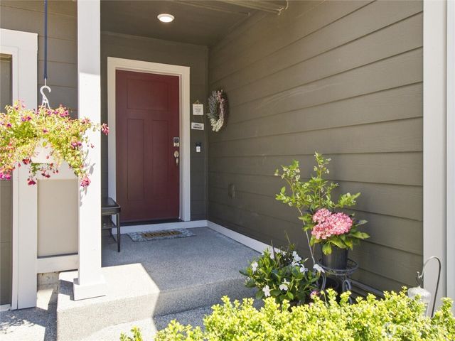 546 Gilbertson Lane SE, Olympia, WA 98501