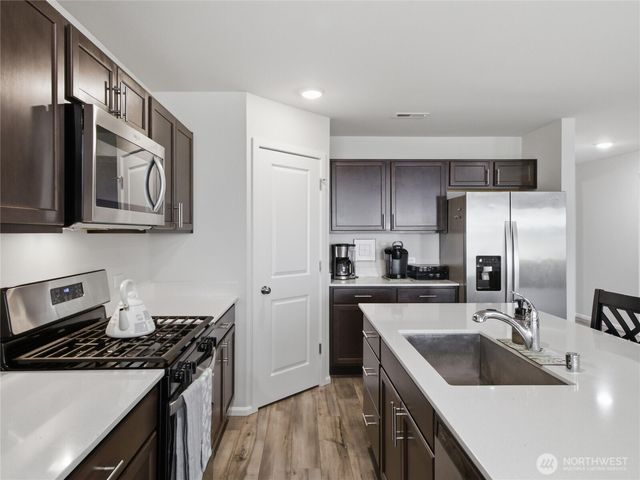 546 Gilbertson Lane SE, Olympia, WA 98501