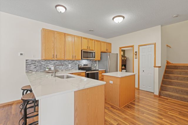 13037 Europa Trail Way N F, Hugo, MN 55038