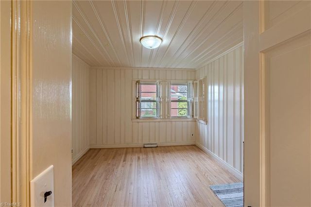 246 Fairview Avenue, Mount Airy, NC 27030