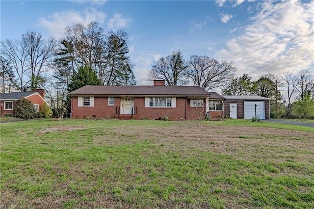 246 Fairview Avenue, Mount Airy, NC 27030