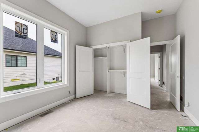 3308 S 206th Street, Elkhorn, NE 68022