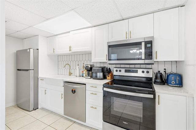 1610 & 1612 N ORANGE AVENUE, Sarasota, FL 34236