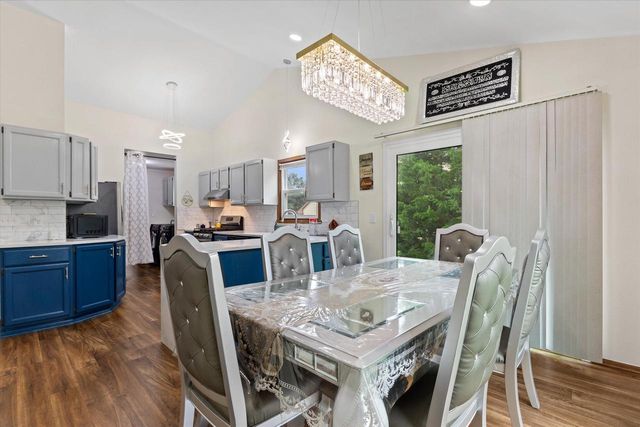 4102 W Minnesota COURT, Franklin, WI 53132