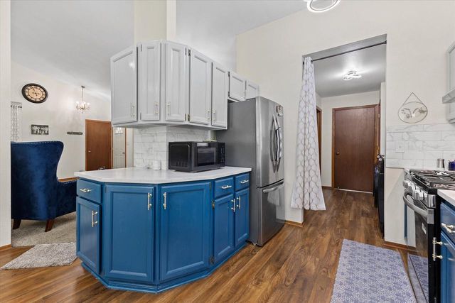 4102 W Minnesota COURT, Franklin, WI 53132