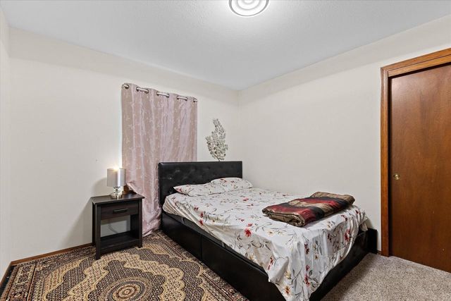 4102 W Minnesota COURT, Franklin, WI 53132