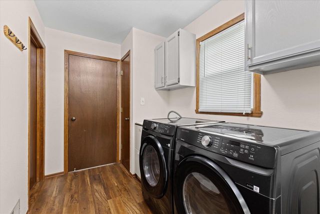 4102 W Minnesota COURT, Franklin, WI 53132