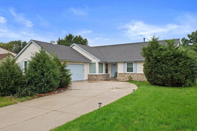 4102 W Minnesota COURT, Franklin, WI 53132