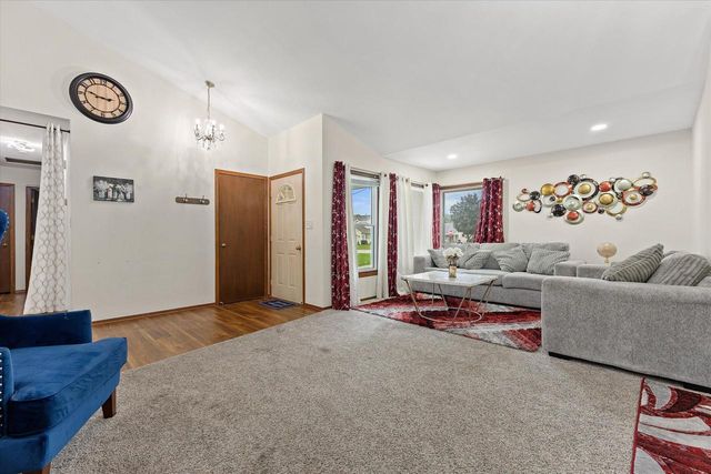 4102 W Minnesota COURT, Franklin, WI 53132