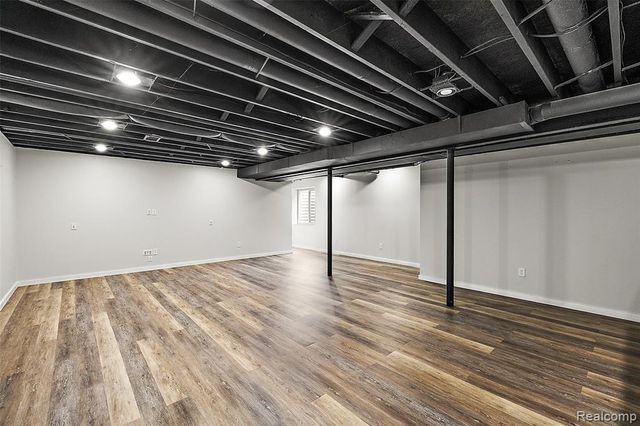 215 La Plaza Court, Royal Oak, MI 48073