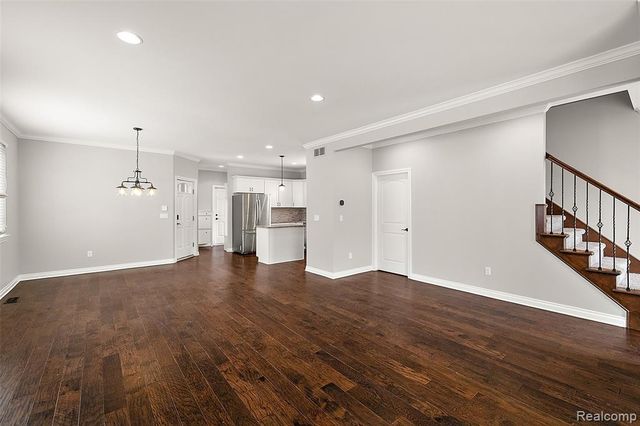 215 La Plaza Court, Royal Oak, MI 48073