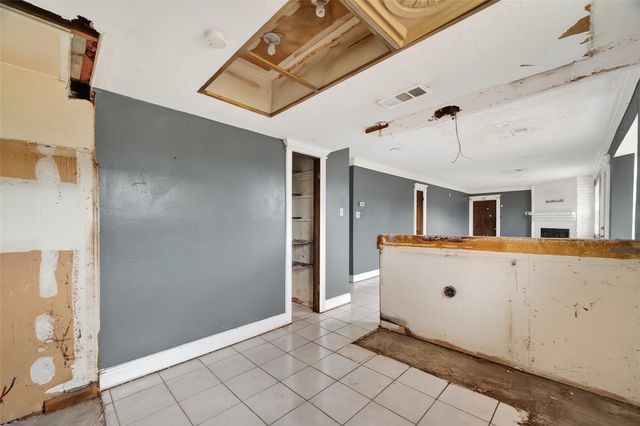 8438 Gallahad Street, Houston, TX 77078