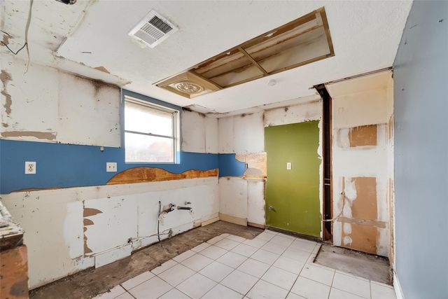 8438 Gallahad Street, Houston, TX 77078