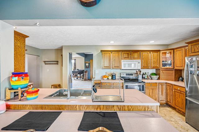3118 N County Road 5 3118 N County Road 5, Bellefontaine, OH 43311
