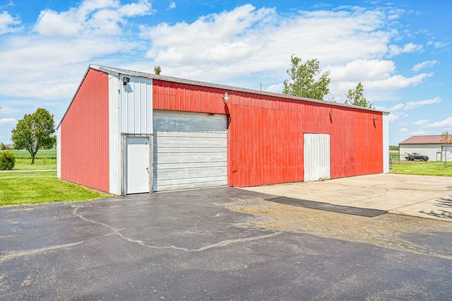 3118 N County Road 5 3118 N County Road 5, Bellefontaine, OH 43311