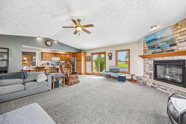 3118 N County Road 5 3118 N County Road 5, Bellefontaine, OH 43311