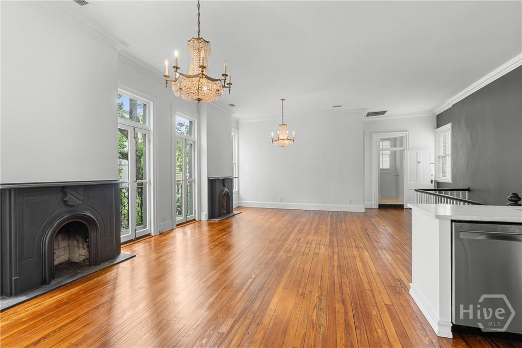 Image 8 of property listing at 417 Whitaker Street, Savannah, GA 31401