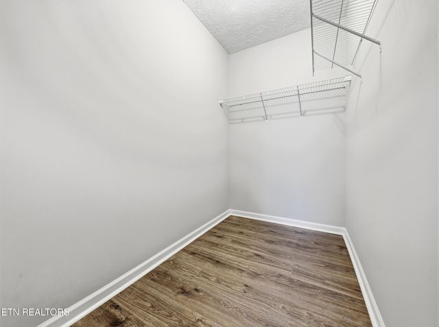 617 Hollow Drive, Strawberry Plains, TN 37871