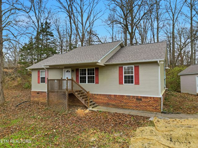 617 Hollow Drive, Strawberry Plains, TN 37871