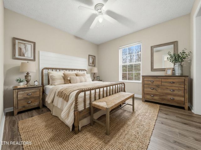 617 Hollow Drive, Strawberry Plains, TN 37871