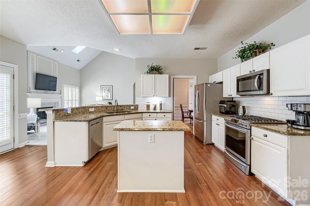 6211 Coleridge Court, Charlotte, NC 28269