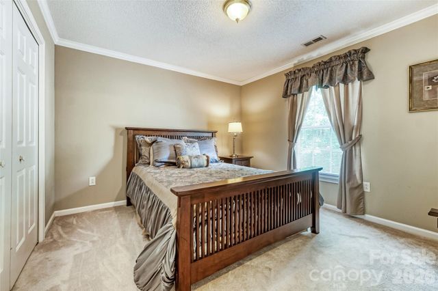 6211 Coleridge Court, Charlotte, NC 28269