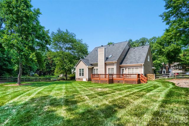 6211 Coleridge Court, Charlotte, NC 28269