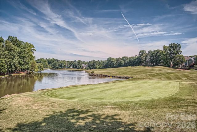 6211 Coleridge Court, Charlotte, NC 28269