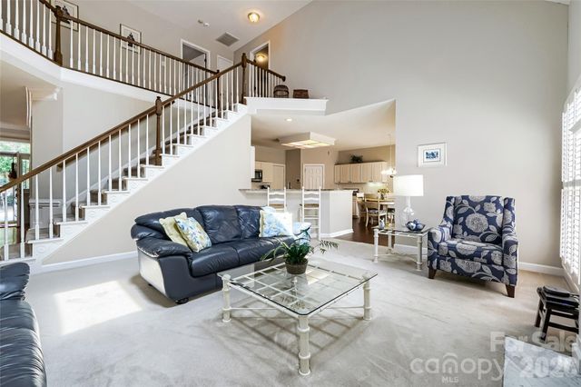 6211 Coleridge Court, Charlotte, NC 28269