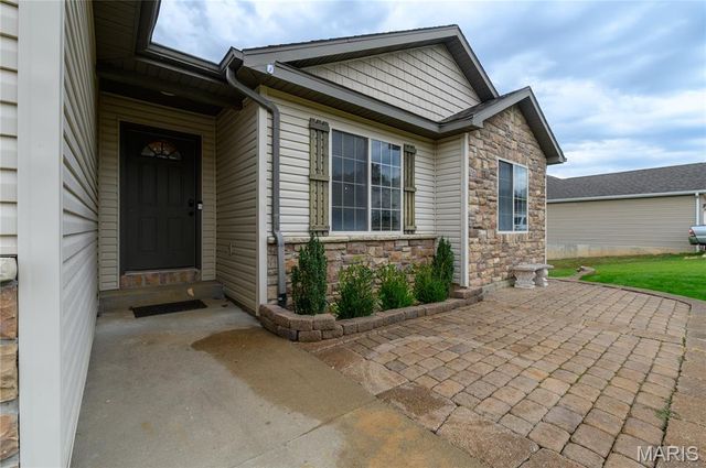 19583 Ladera Road, Waynesville, MO 65583