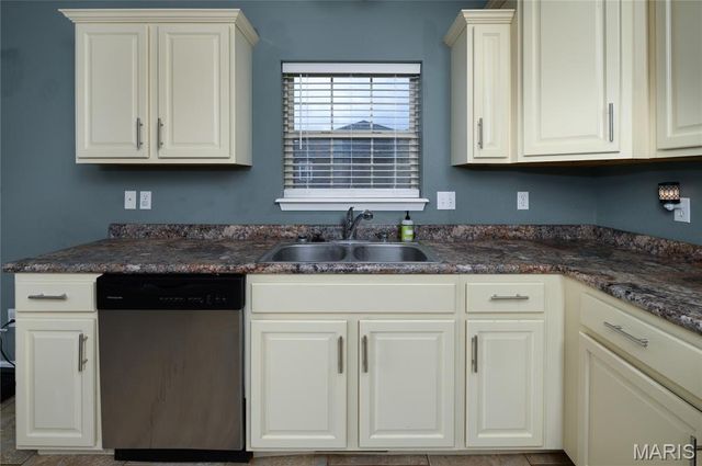 19583 Ladera Road, Waynesville, MO 65583