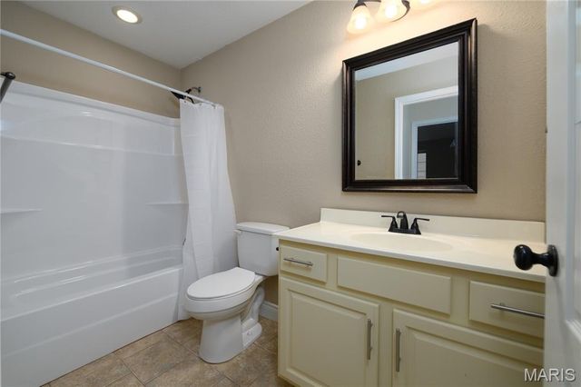 19583 Ladera Road, Waynesville, MO 65583