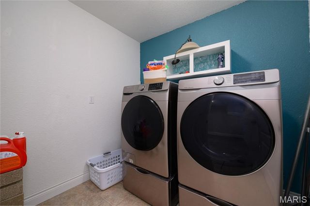 19583 Ladera Road, Waynesville, MO 65583