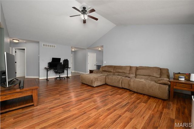 19583 Ladera Road, Waynesville, MO 65583