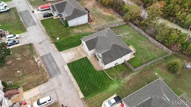 19583 Ladera Road, Waynesville, MO 65583