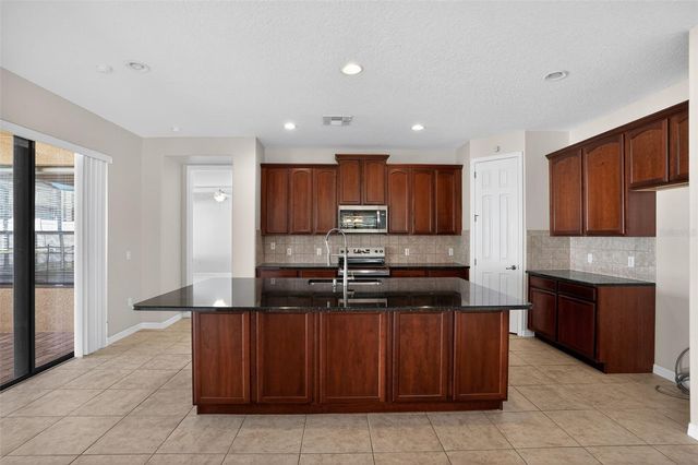 4026 SUNBURST VIEW CIRCLE, Kissimmee, FL 34746