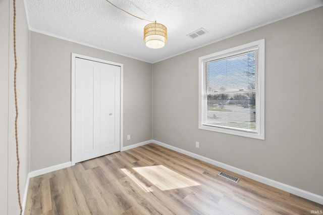 924 Shenandoah Drive, Lafayette, IN 47905