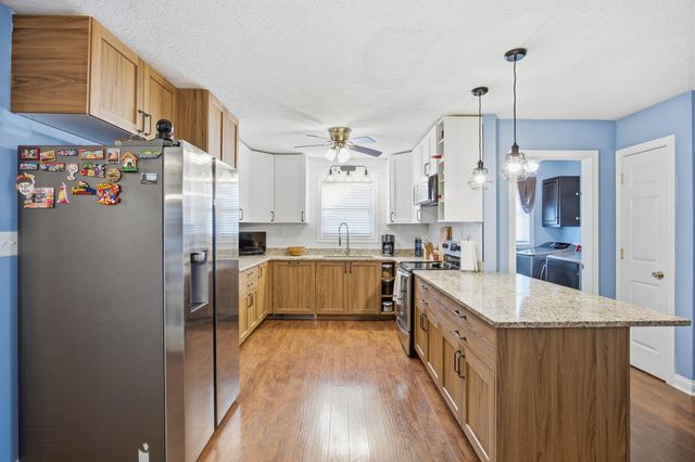 1206 Tim Tam Way, Lawrenceburg, KY 40342