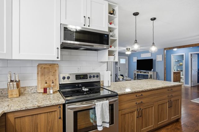 1206 Tim Tam Way, Lawrenceburg, KY 40342