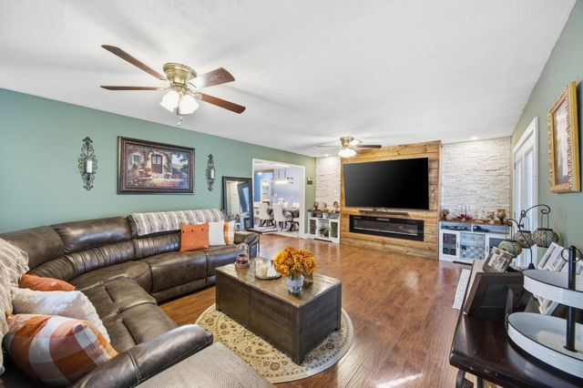 1206 Tim Tam Way, Lawrenceburg, KY 40342