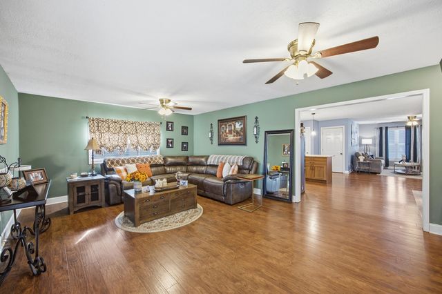 1206 Tim Tam Way, Lawrenceburg, KY 40342