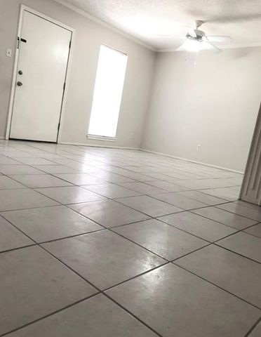 6410 Del Monte Drive 102, Hockley, TX 77057