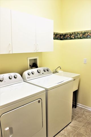 12392 Wedgemere Drive, Huntley, IL 60142