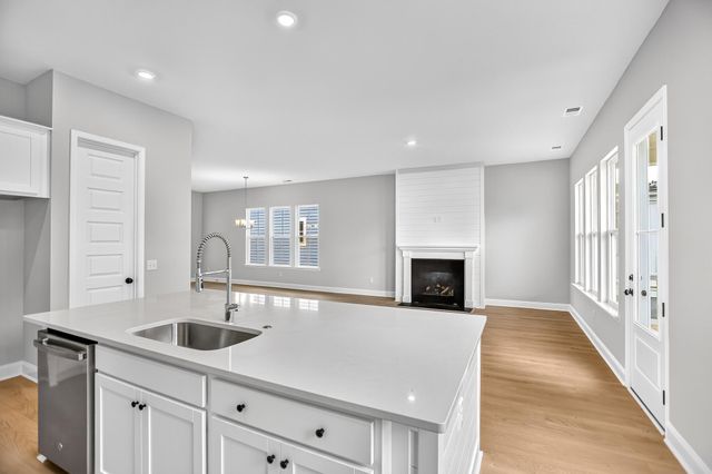 194 Sea Oats Street, Summerville, SC 29485