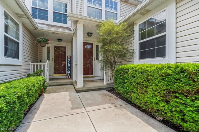 1105 Windmill Way N, Avon, OH 44011