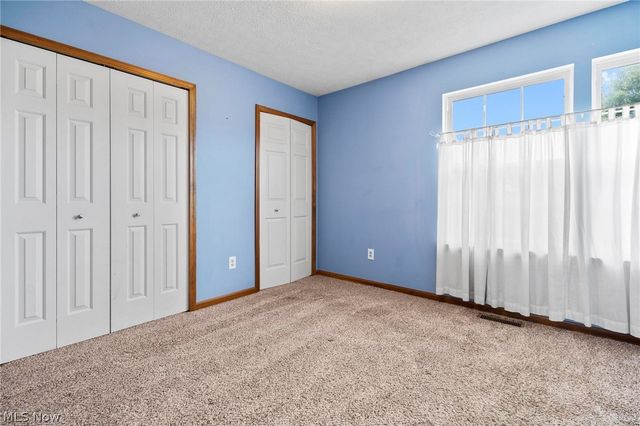 1105 Windmill Way N, Avon, OH 44011