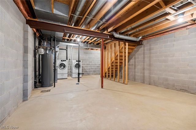 1105 Windmill Way N, Avon, OH 44011