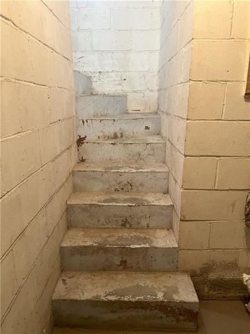 6223 King Hill Avenue, St Joseph, MO 64504