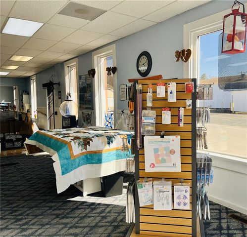 6223 King Hill Avenue, St Joseph, MO 64504